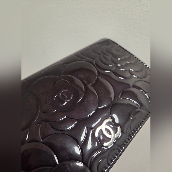 ✨ Authentic CHANEL Black Camellia Long Wallet – Serial 14778852 ✨ - Picture 12 of 13
